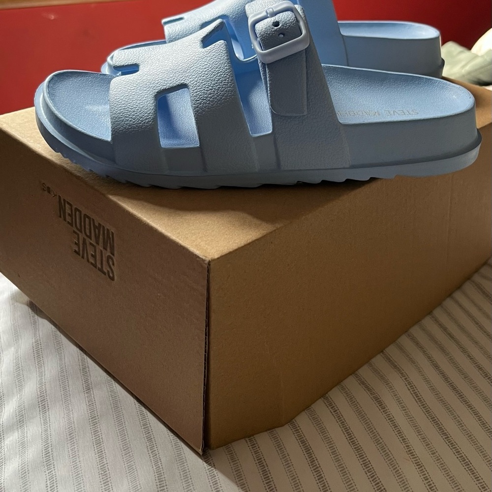 Steve Madden Kids Sky Blue Buckle Sandals